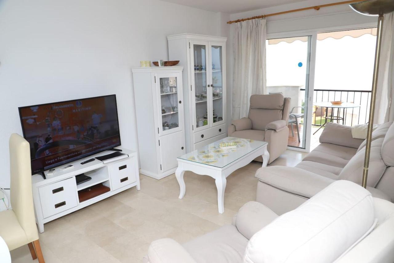 Apartamento En Nerja. Primera Linea De Playa Exteriér fotografie